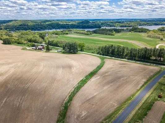 $283,000 | 11 Section 11 Road, La Valle, WI 53941