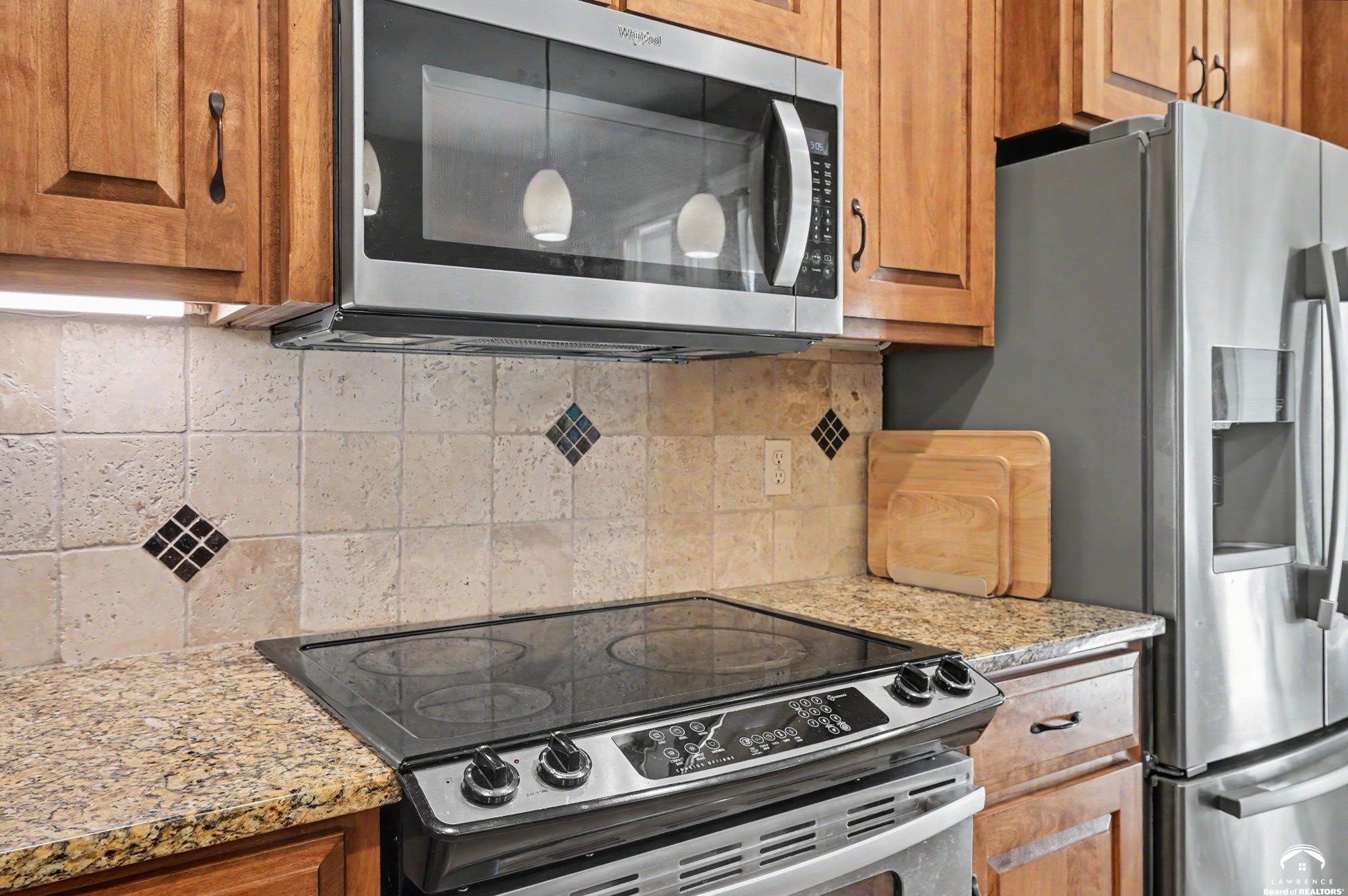 6205 Crystal Lane Lawrence, KS 66049 - Photo 8 of 29