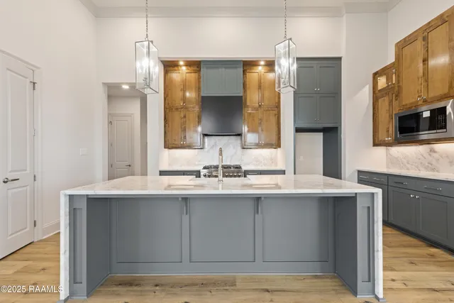 $518,540 | 104 Cypress Lk Drive, Youngsville, LA 70592