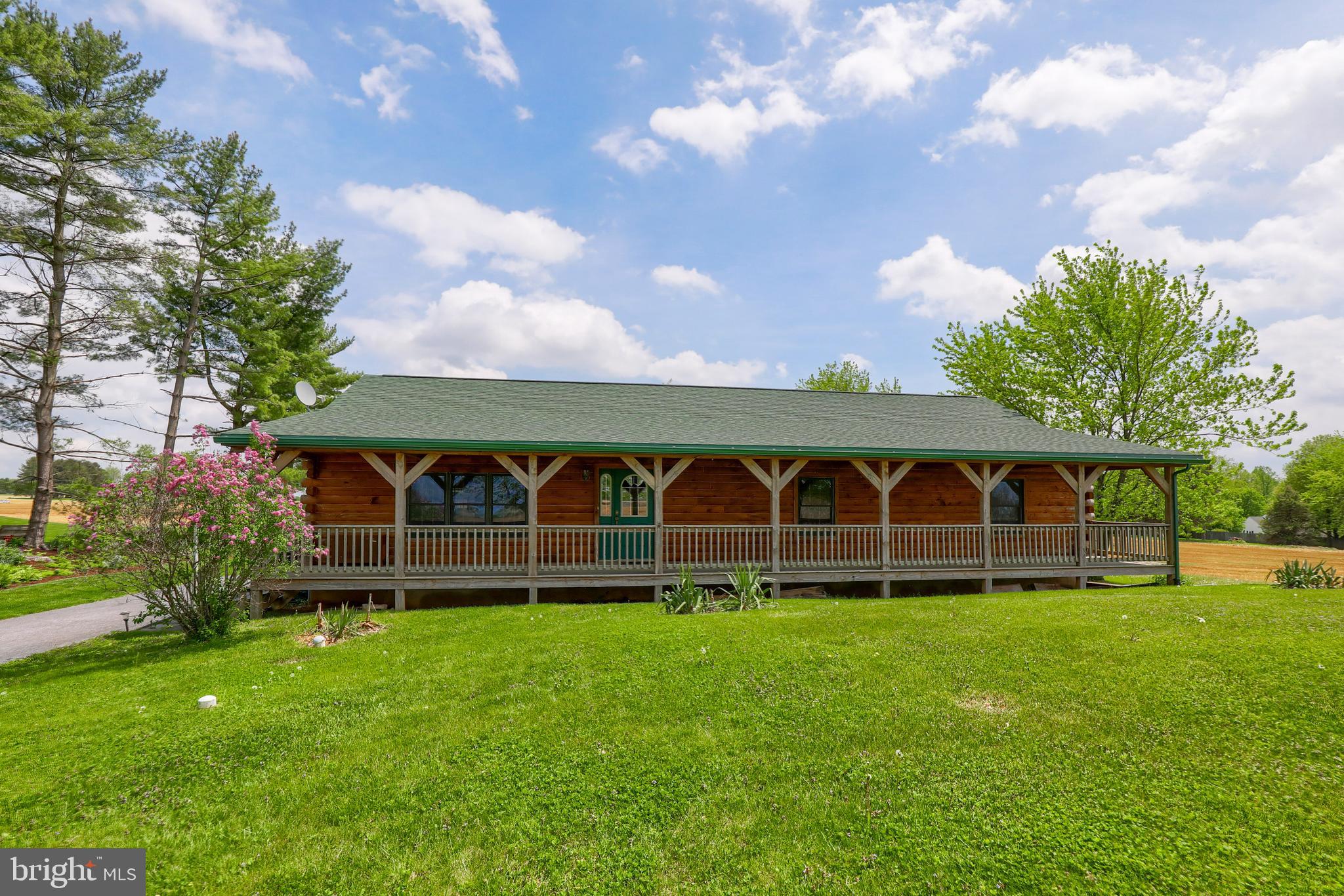 1139 East Meadow Road Manheim, PA 17545 - Photo 1 of 35 Gallery Image 1