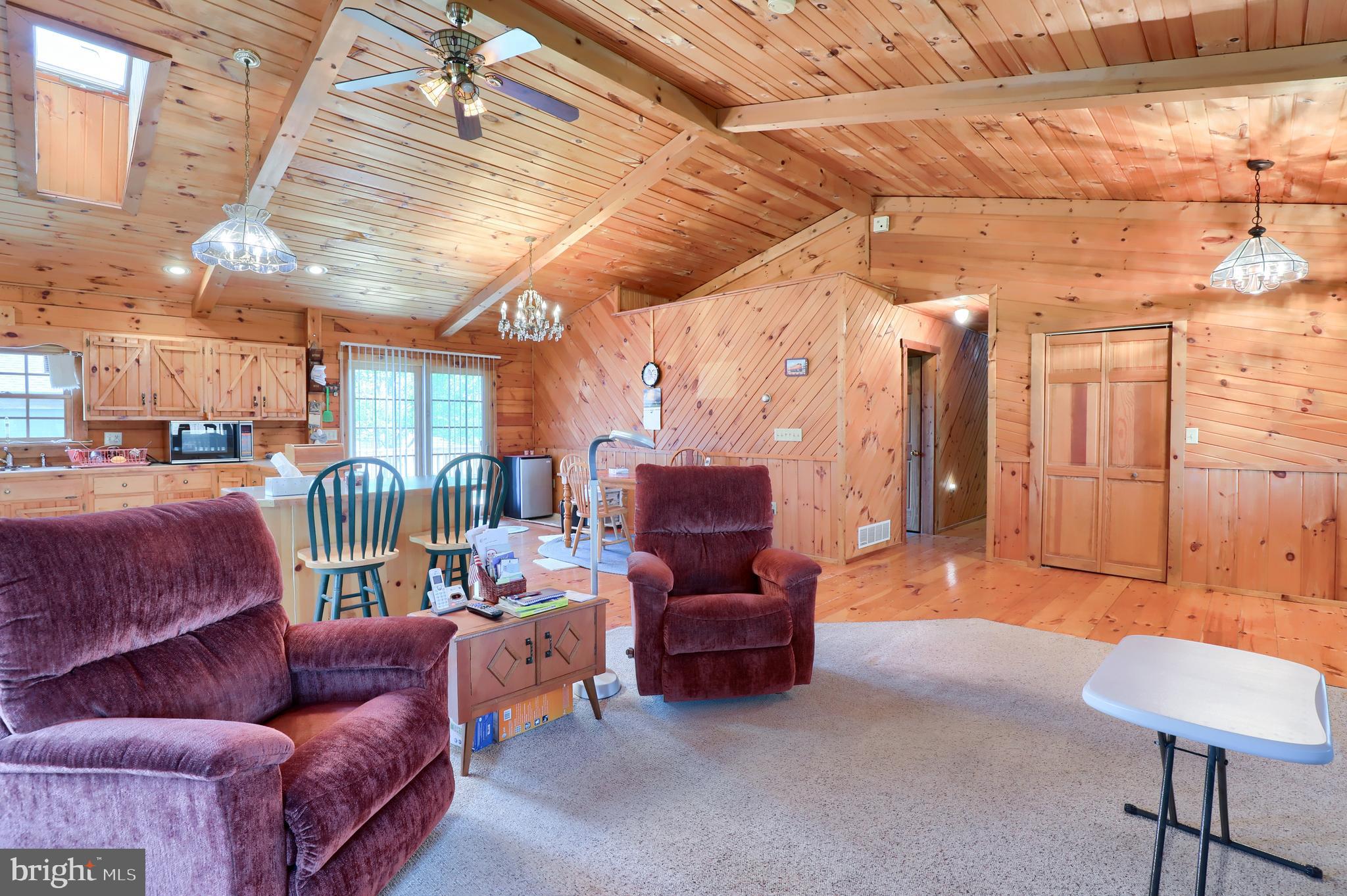 1139 East Meadow Road Manheim, PA 17545 - Photo 6 of 35 Gallery Image 6