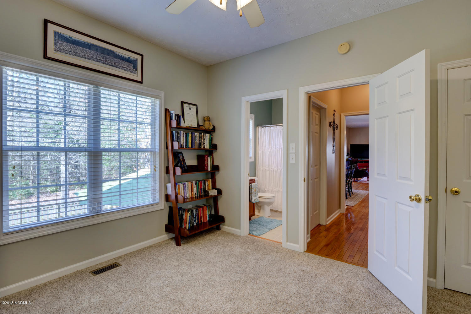 220 Middle Ridge Drive Hubert, NC 28539 - Photo 16 of 30 220 Middle Ridge Dr Hubert NC-large-016-