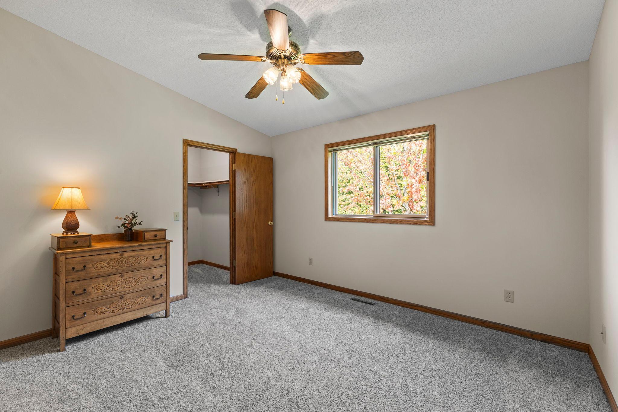 987 Kettle Creek Road Eagan, MN 55123 - Photo 14 of 50 Gallery Image 14