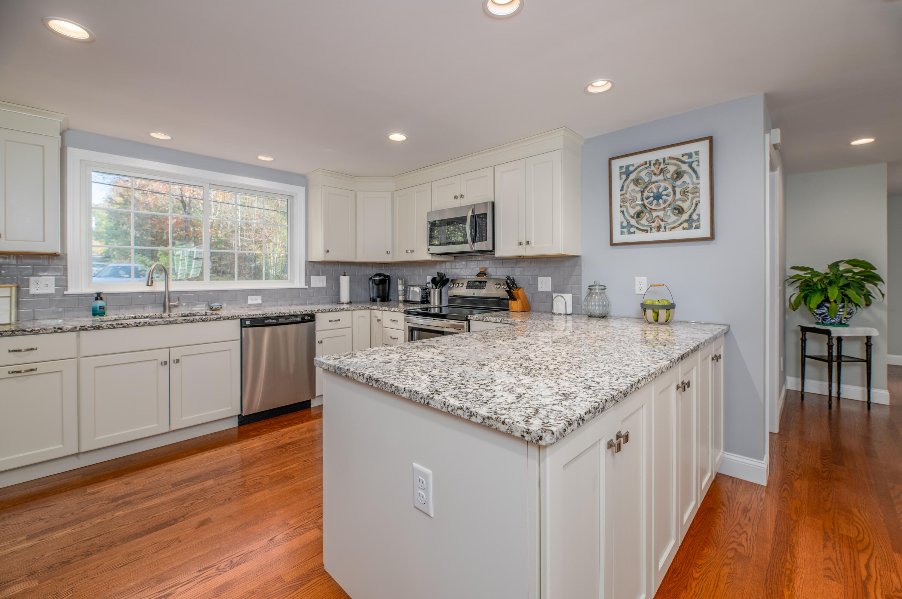 17 Methodist Road Westbrook, ME 04092 - Photo 31 of 60 Kitchen