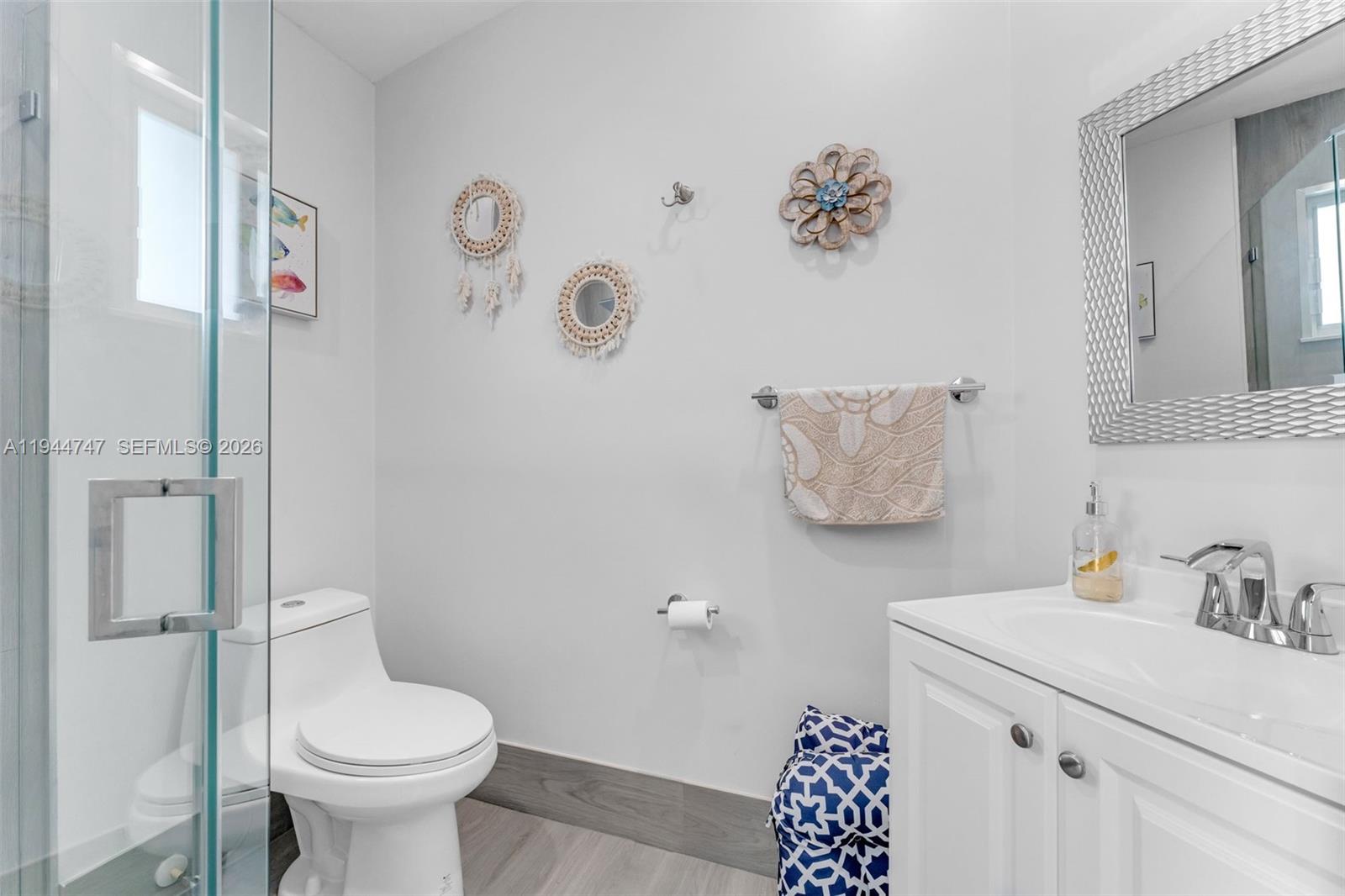 4241 Southwest 154th Place Miami, FL 33185 - Photo 12 of 31