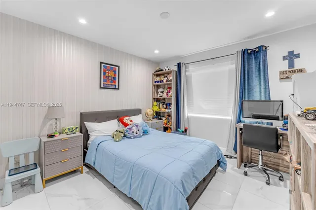 $829,000 | 4241 Southwest 154th Place, Miami, FL 33185