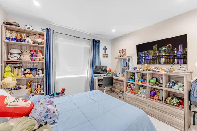 $829,000 | 4241 Southwest 154th Place, Miami, FL 33185