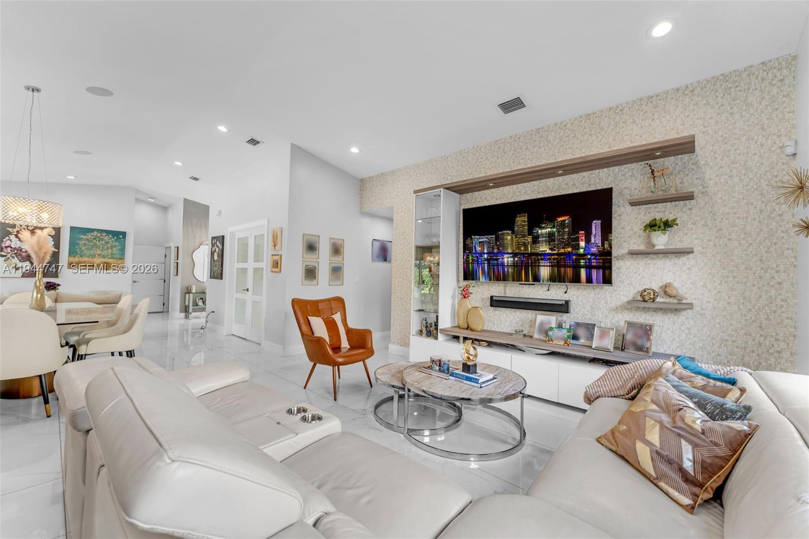 4241 Southwest 154th Place Miami, FL 33185 - Photo 9 of 31