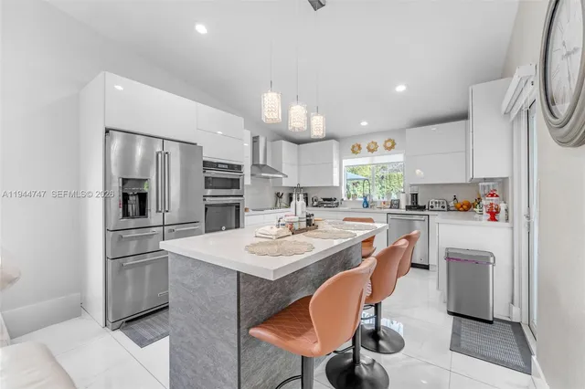 $829,000 | 4241 Southwest 154th Place, Miami, FL 33185