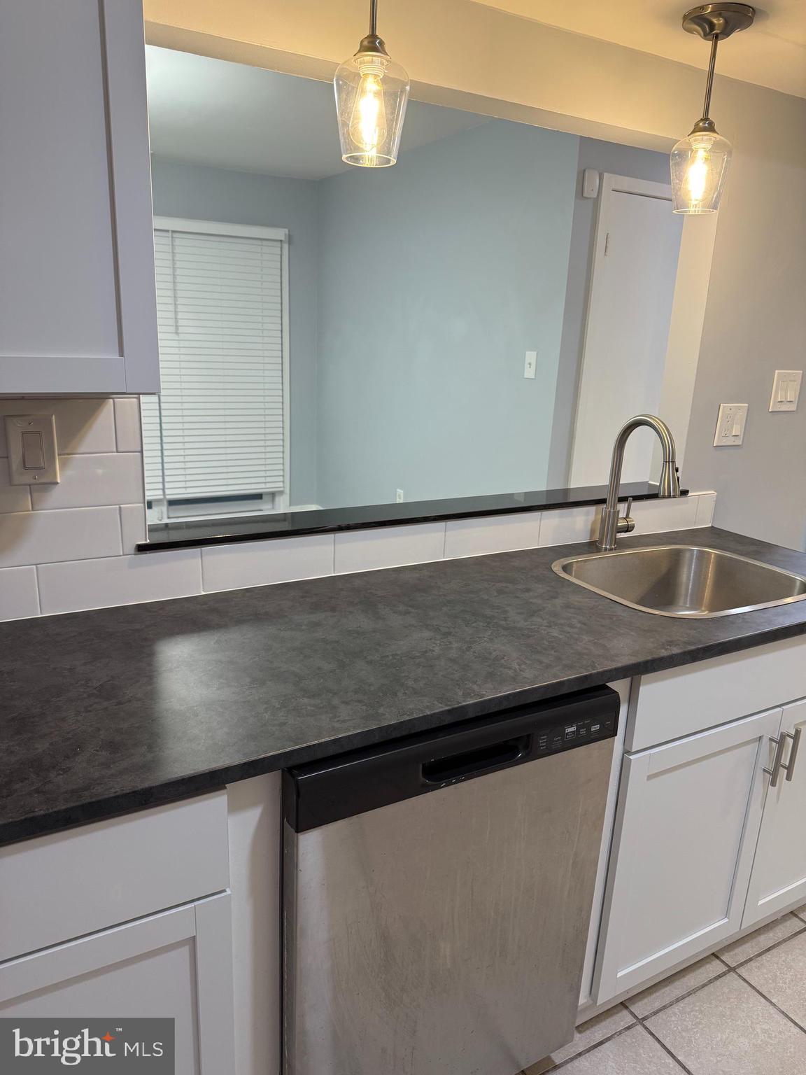313 Gregorys Way Voorhees, NJ 08043 - Photo 8 of 24