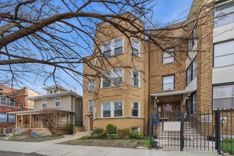 $200,000 | 4509 North Albany Avenue, Unit G, Chicago, IL 60625