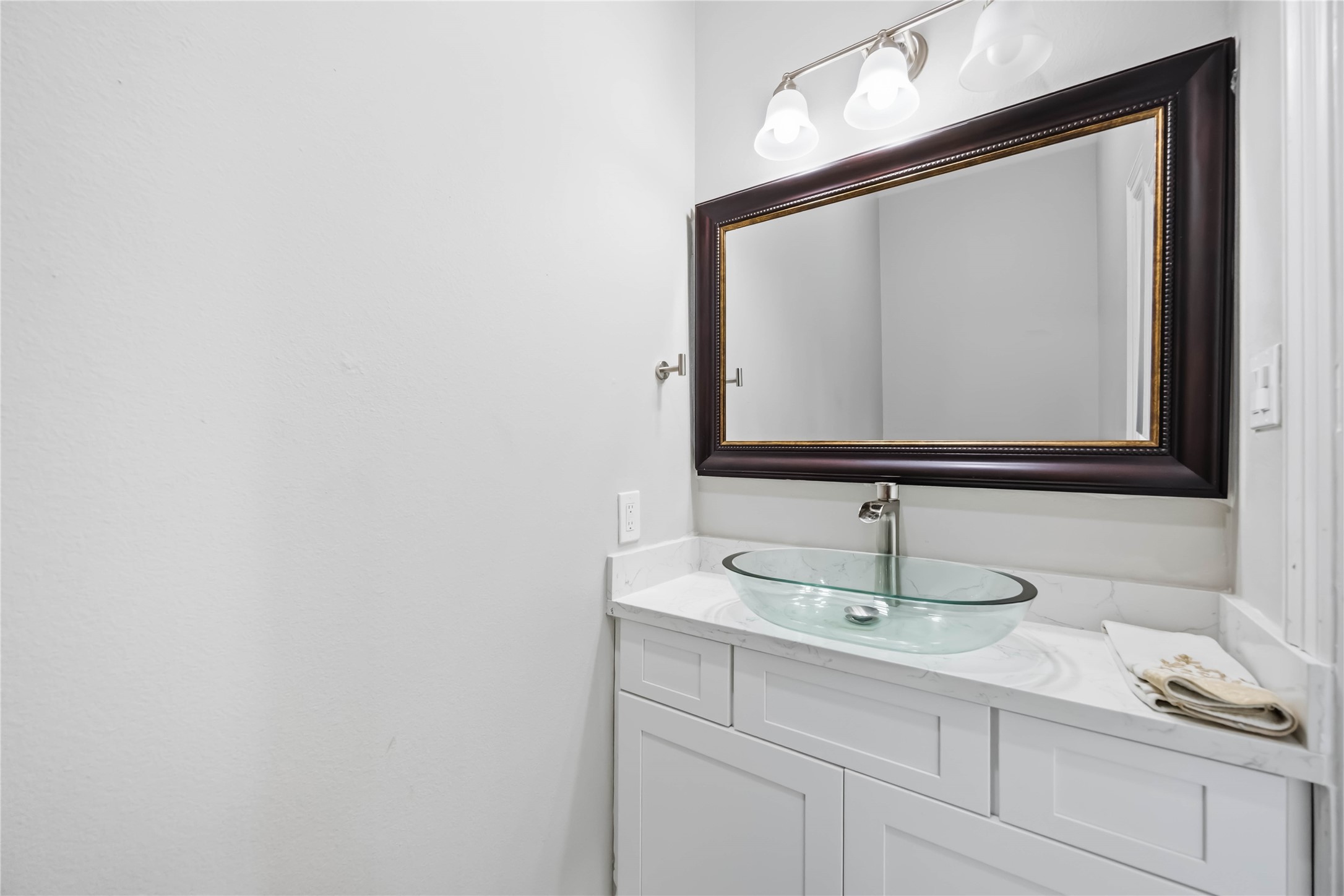 9320 Coffee Street, Unit B Houston, TX 77033 - Photo 13 of 26