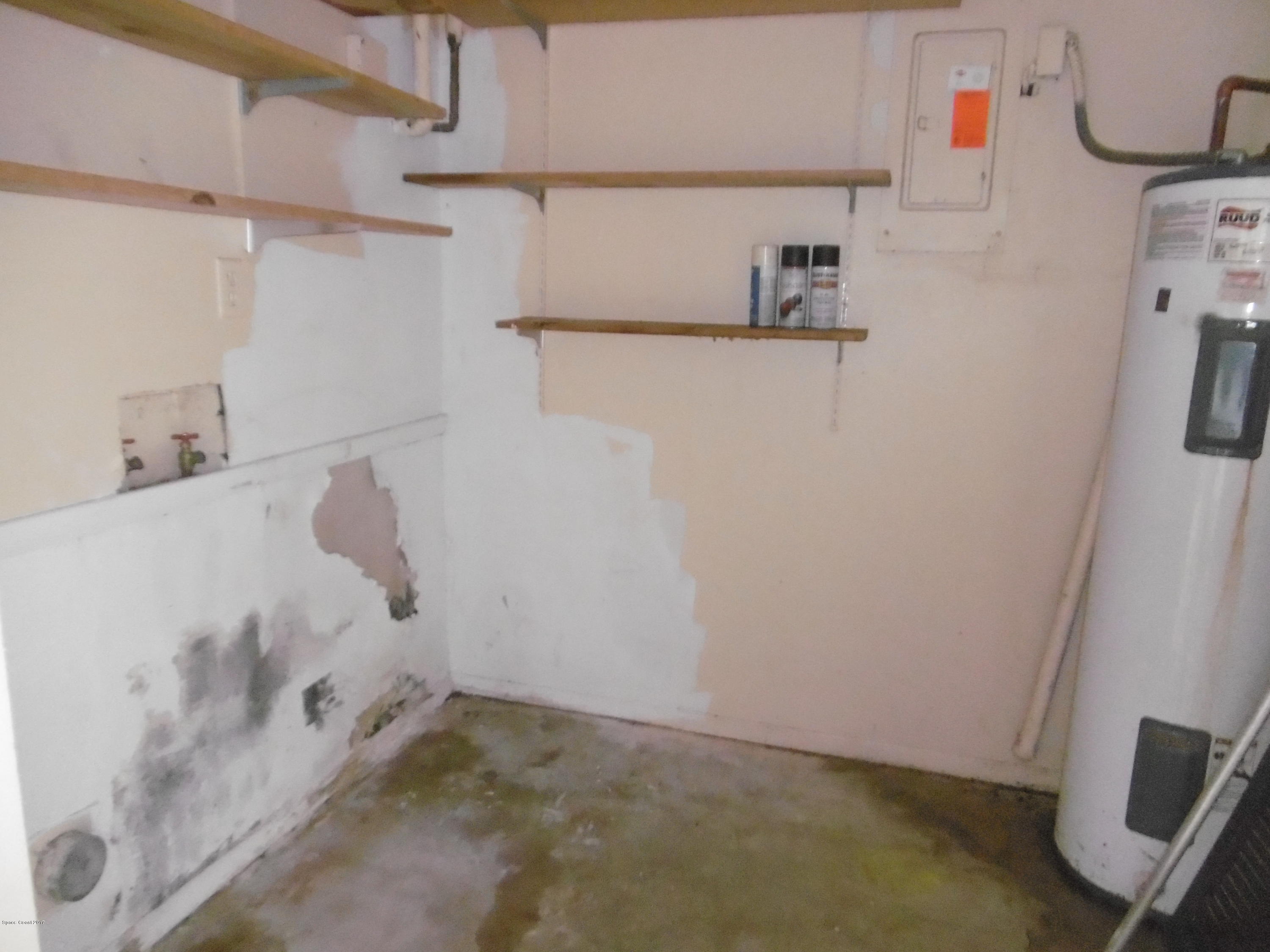 1340 Creel Road Northeast Palm Bay, FL 32905 - Photo 14 of 18 laundry room