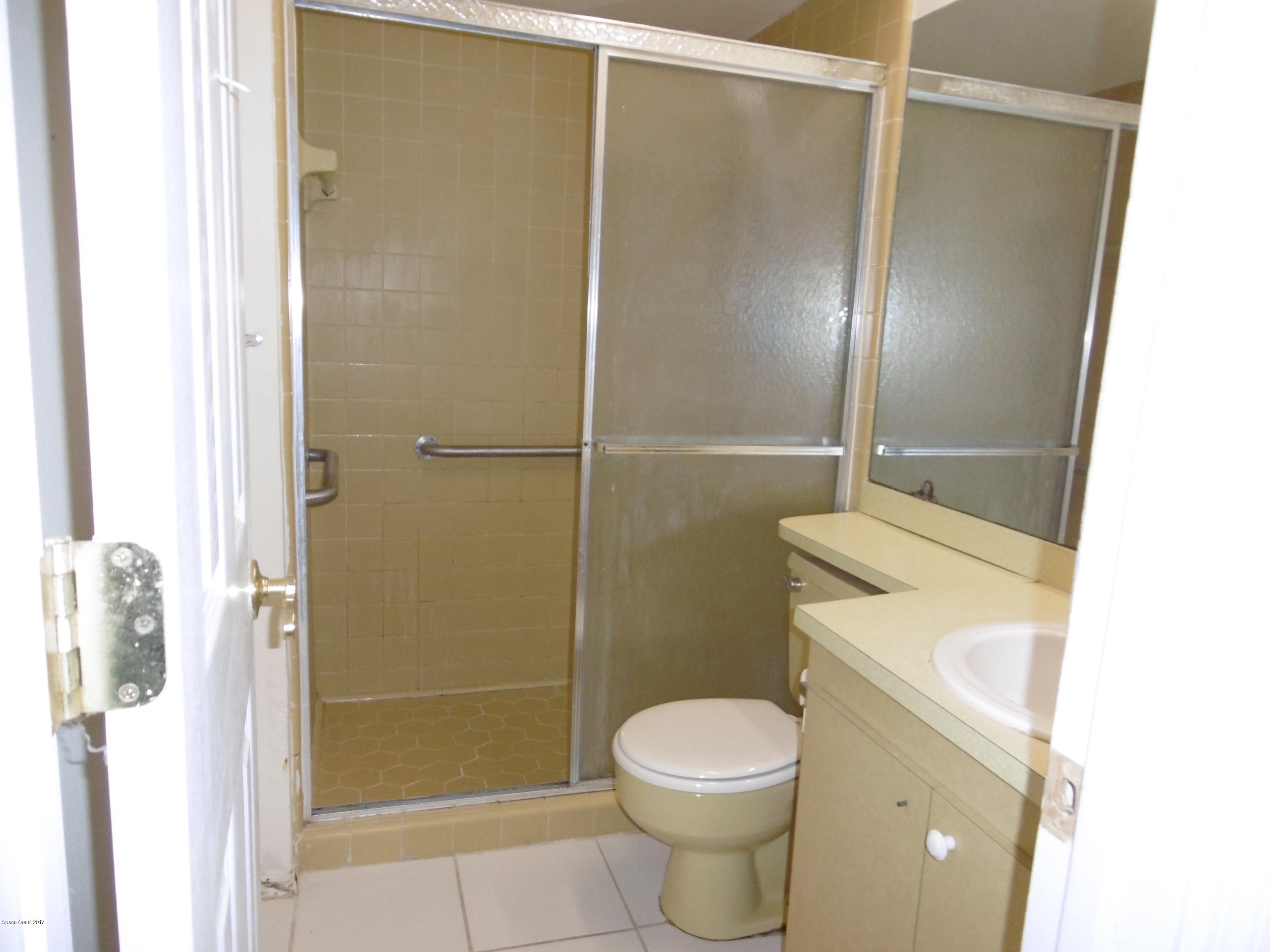 1340 Creel Road Northeast Palm Bay, FL 32905 - Photo 7 of 18 Master Bath