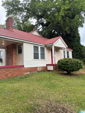 $169,999 | 400 Leighton Avenue, Anniston, AL 36201