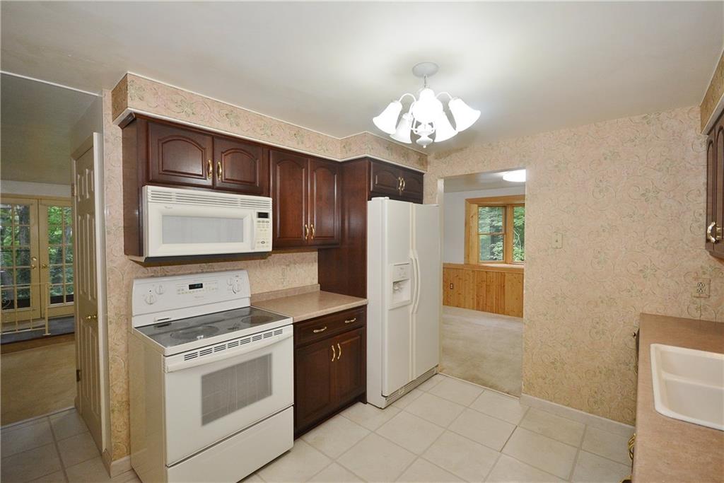 97 Reese Road Washington, PA 15301 - Photo 9 of 20