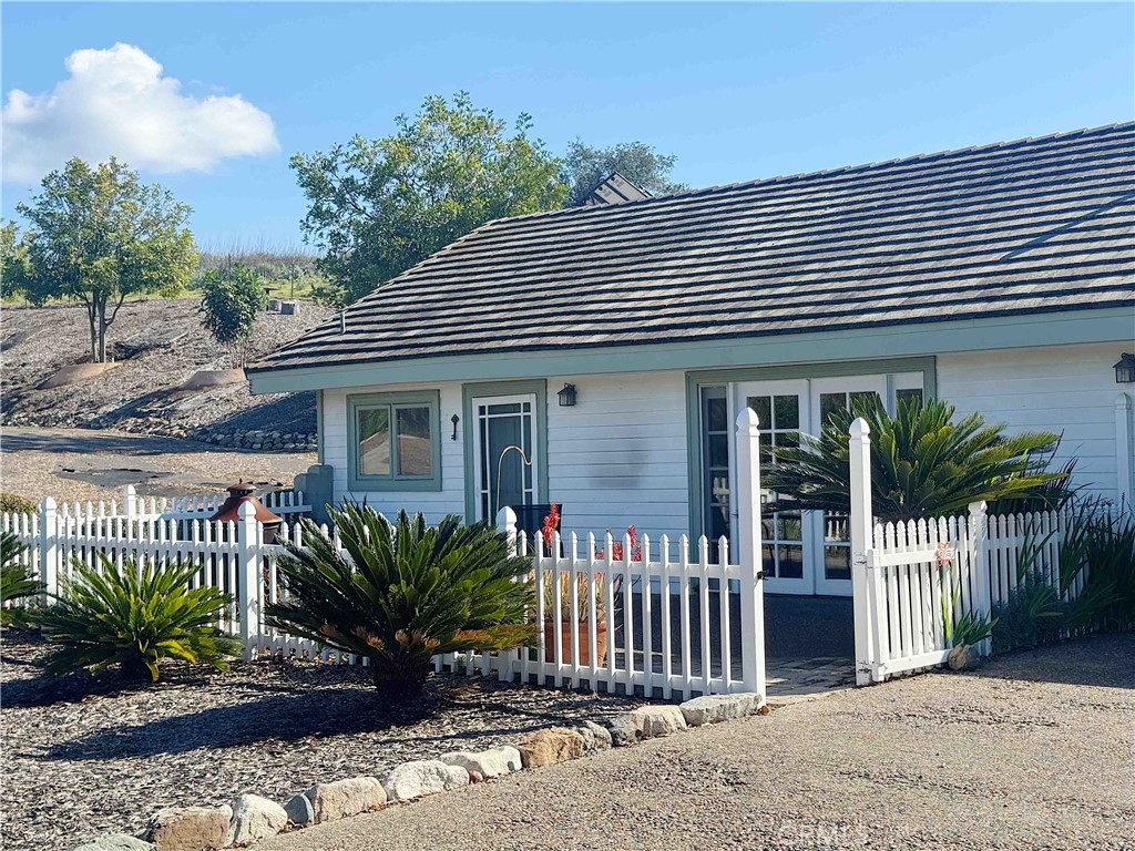 10495 Quail Springs Road Fallbrook, CA 92028 - Photo 2 of 6