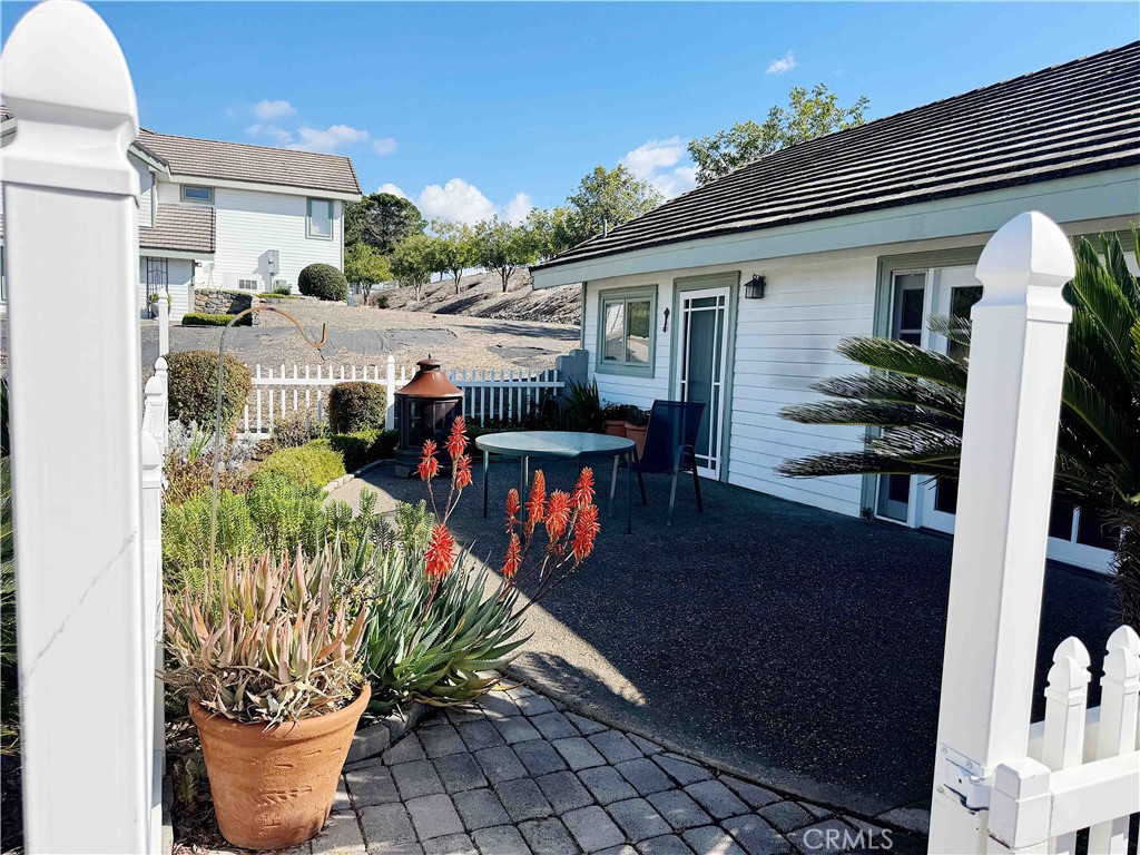 10495 Quail Springs Road Fallbrook, CA 92028 - Photo 3 of 6