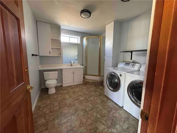 $1,975 | 10495 Quail Springs Road, Fallbrook, CA 92028