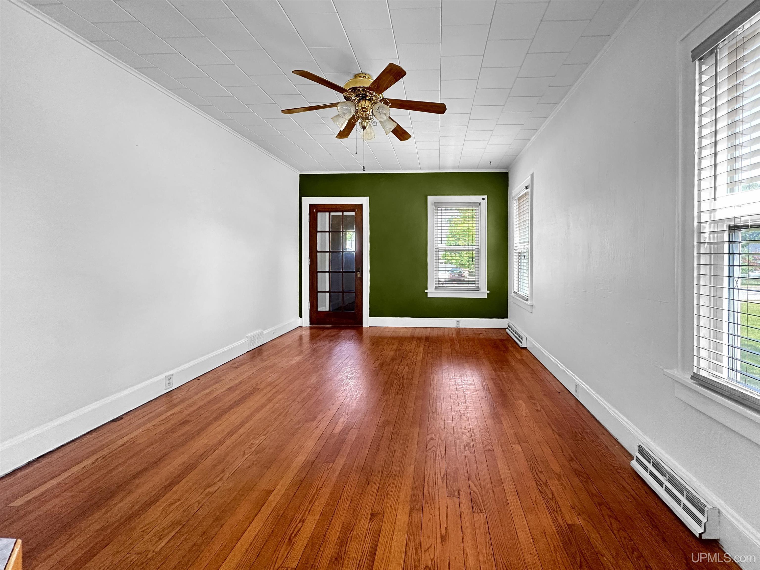 1715 South 22nd Street Escanaba, MI 49829 - Photo 4 of 17