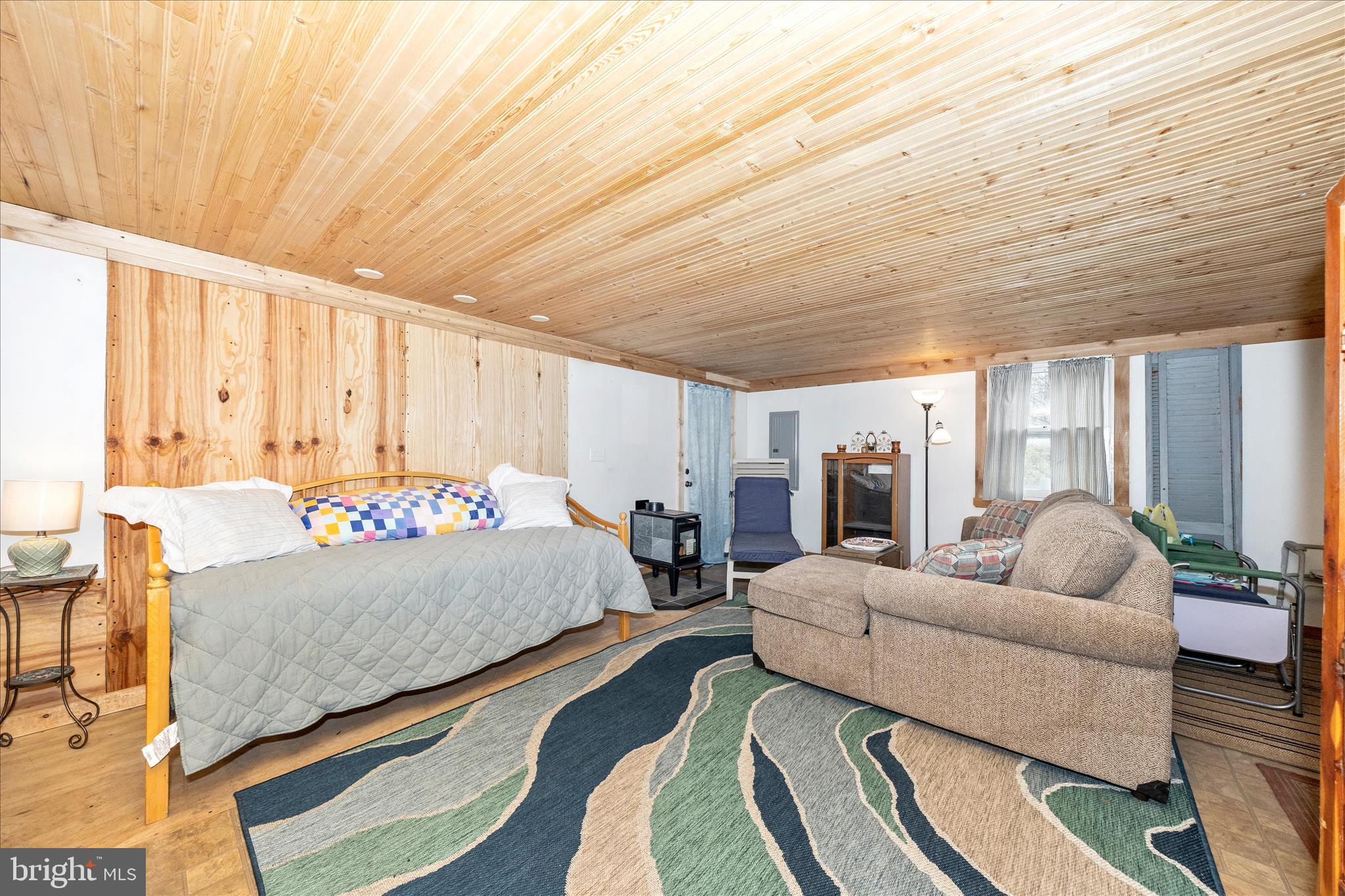 915 Center Square Road Blain, PA 17006 - Photo 20 of 49 Bed