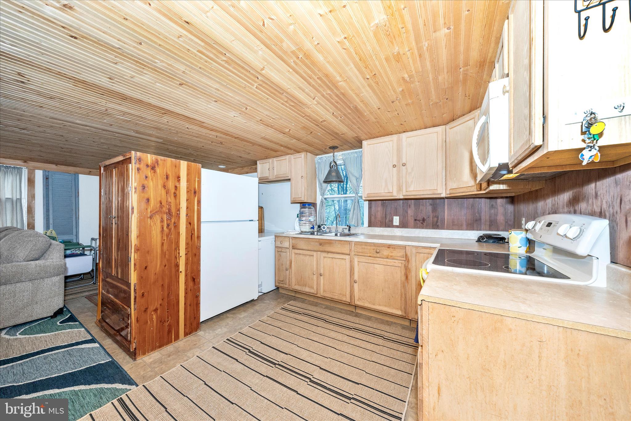 915 Center Square Road Blain, PA 17006 - Photo 6 of 49 Kitchen