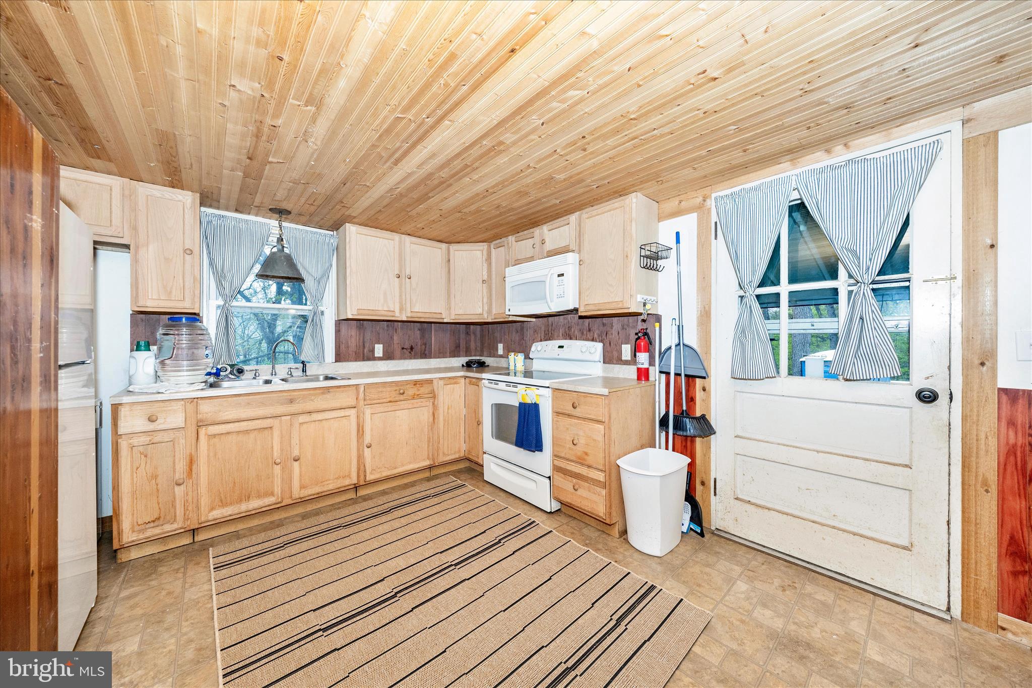 915 Center Square Road Blain, PA 17006 - Photo 8 of 49 Kitchen
