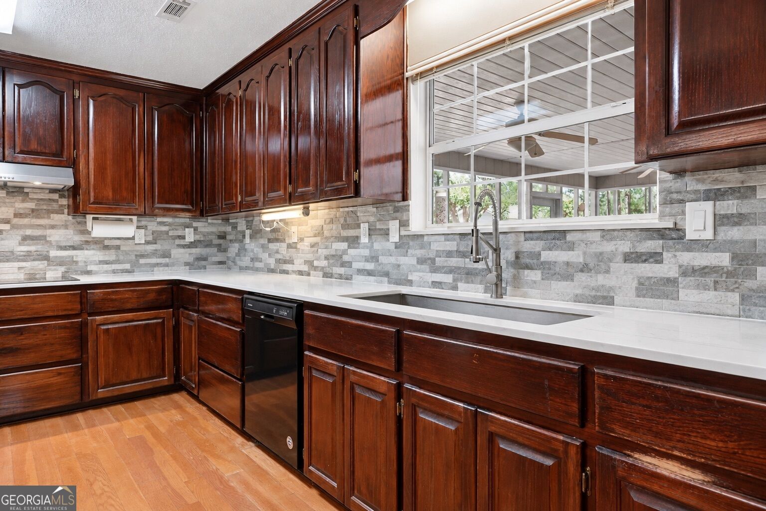 2811 Lullwater Road Tifton, GA 31794 - Photo 13 of 60 Gallery Image 13