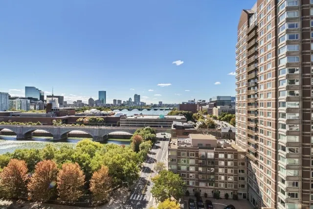 $1,150,000 | 10 Museum Way, Unit 1322, Cambridge, MA 02141