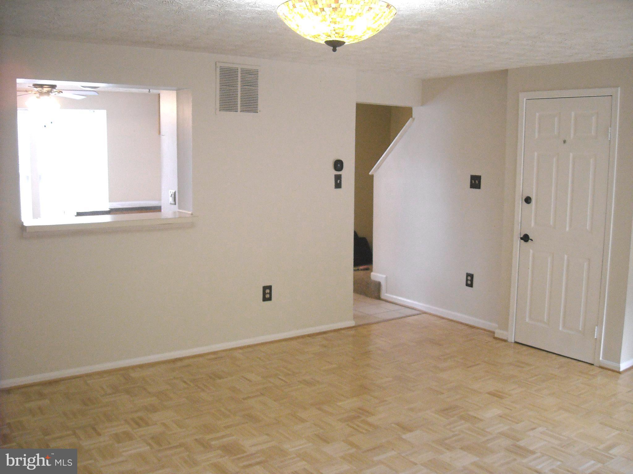 43 Hyacinth Road Baltimore, MD 21234 - Photo 8 of 30 Living Room