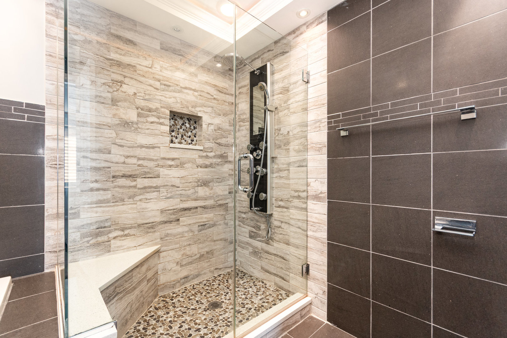 1022 Alexander Lane Oak Park, IL 60302 - Photo 14 of 19 a bathroom with a shower