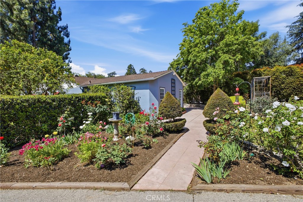 541 East Woodbury Road Altadena, CA 91001 - Photo 38 of 47