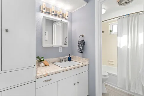 $120,000 | 201 West Silver Sands Drive, Unit 8, San Antonio, TX 78216