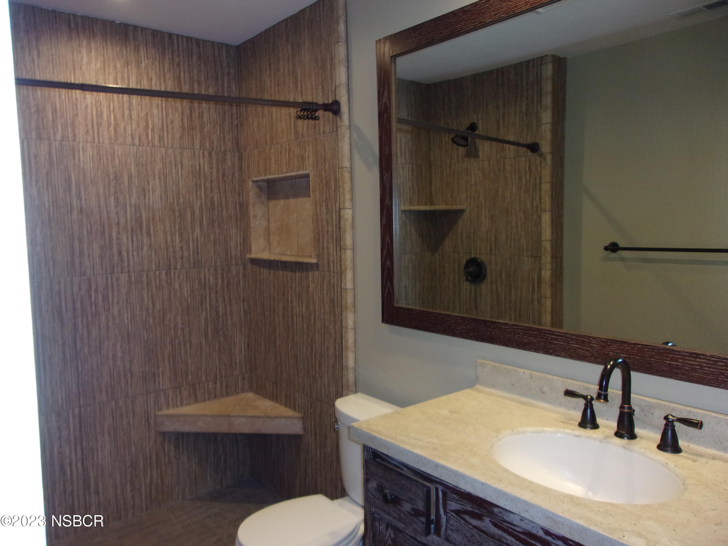 3950 Mesa Cir Drive, Unit A Lompoc, CA 93436 - Photo 17 of 30 Mesa Cr Dr 017