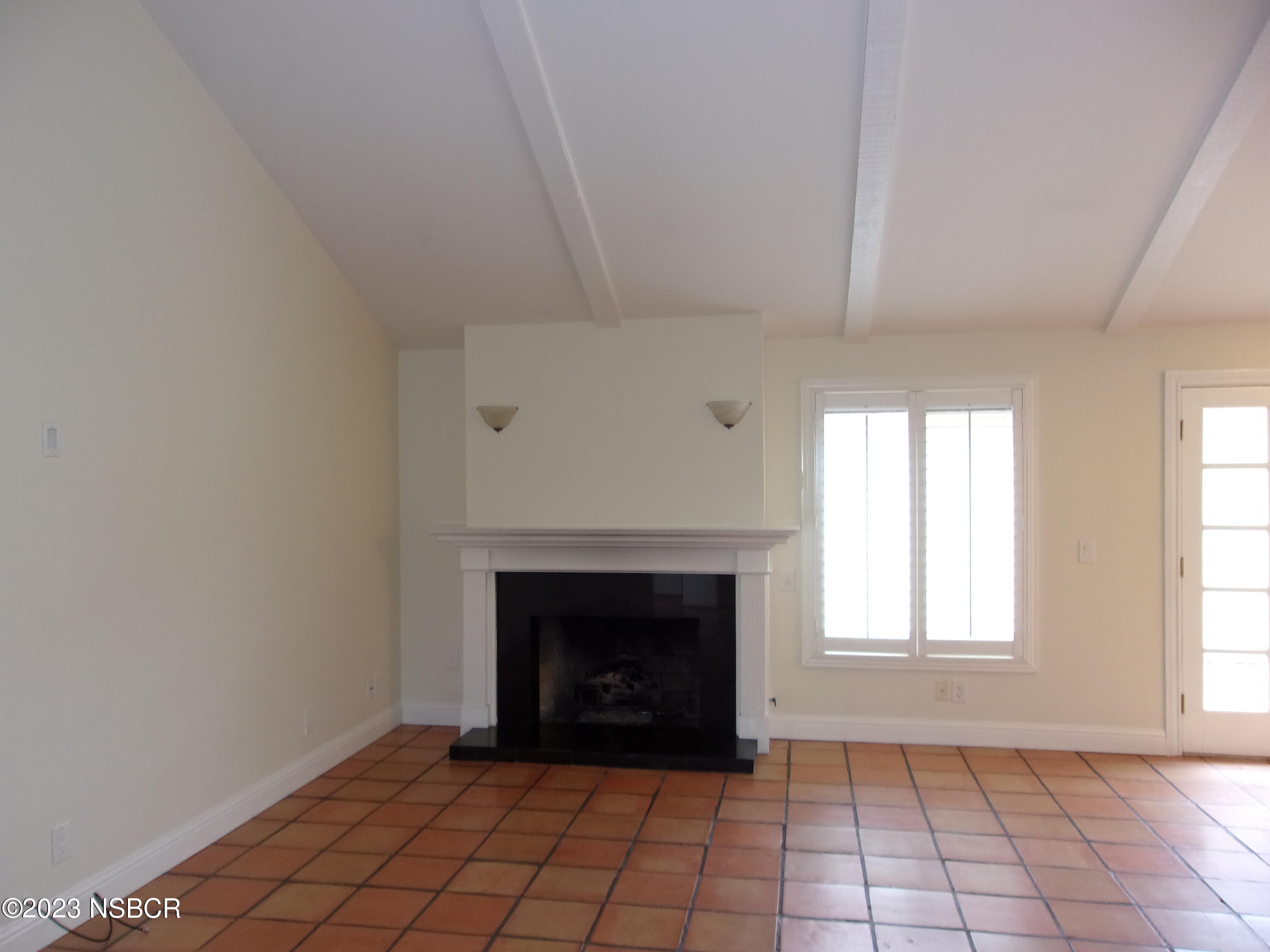 3950 Mesa Cir Drive, Unit A Lompoc, CA 93436 - Photo 3 of 30 Mesa Cr Dr 003