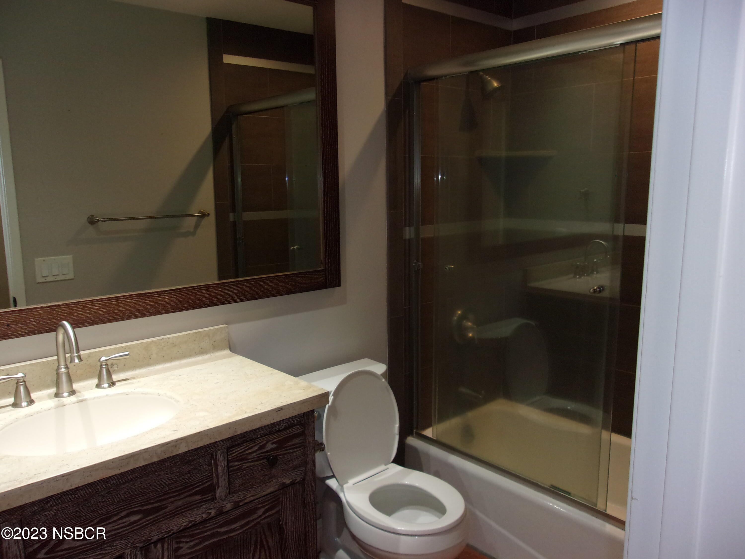 3950 Mesa Cir Drive, Unit A Lompoc, CA 93436 - Photo 9 of 30 Mesa Cr Dr 011