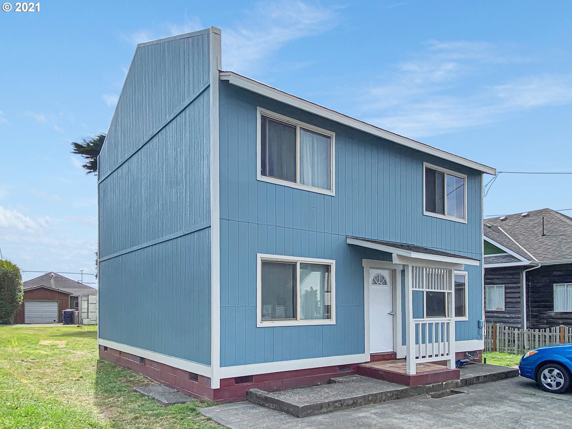 94200 3rd Street Gold Beach, OR 97444 - Photo 2 of 18