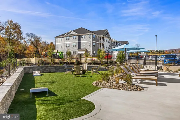 a car parked in front of a building