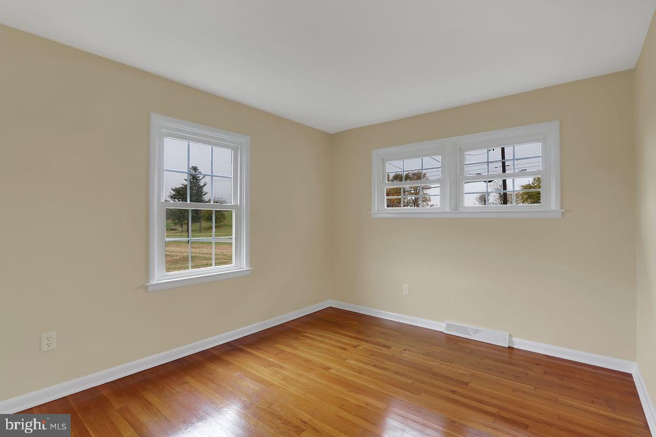 5762 York Road Spring Grove, PA 17362 - Photo 13 of 23