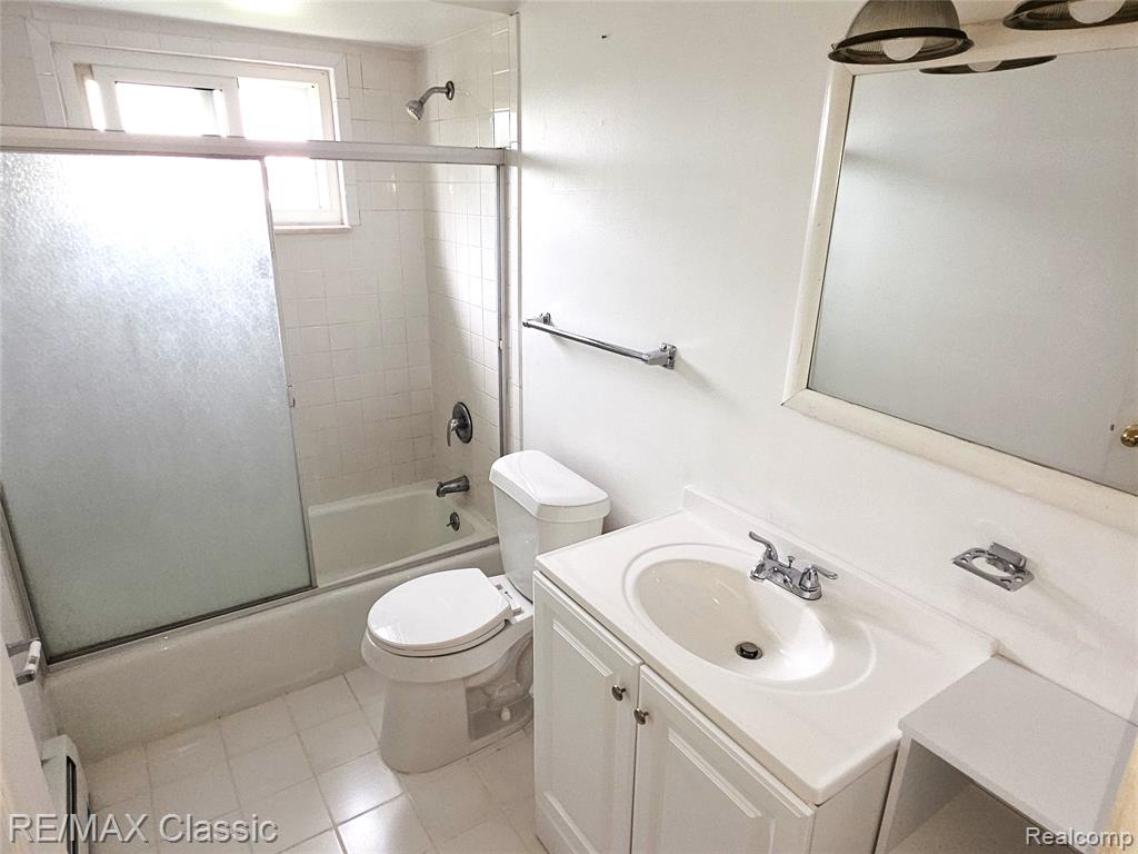 1101 Tienken Court, Unit 206 Rochester Hills, MI 48306 - Photo 8 of 24