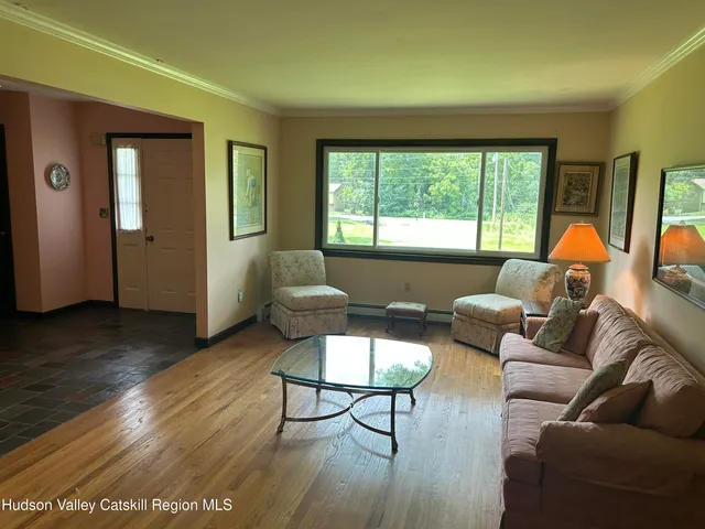 $549,900 | 48 Kensington Drive, Hopewell Junction, NY 12533