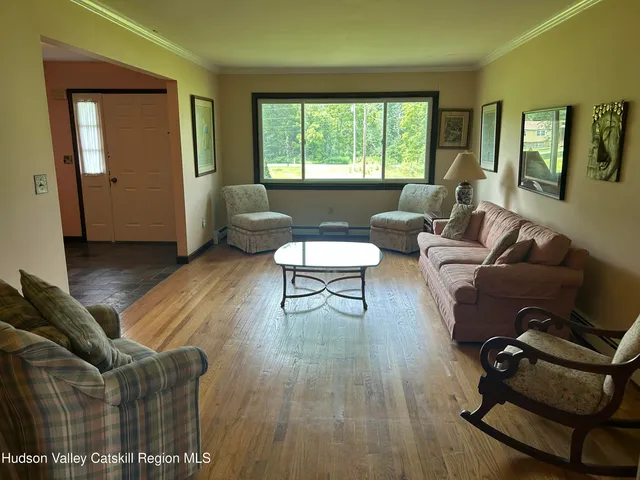 $549,900 | 48 Kensington Drive, Hopewell Junction, NY 12533