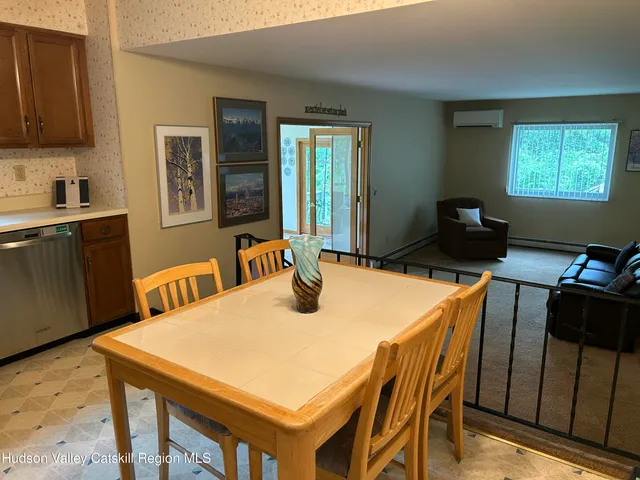 $549,900 | 48 Kensington Drive, Hopewell Junction, NY 12533