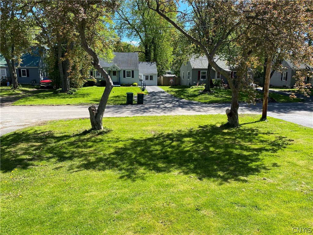 220 Roxann Avenue Cicero, NY 13212 - Photo 36 of 37