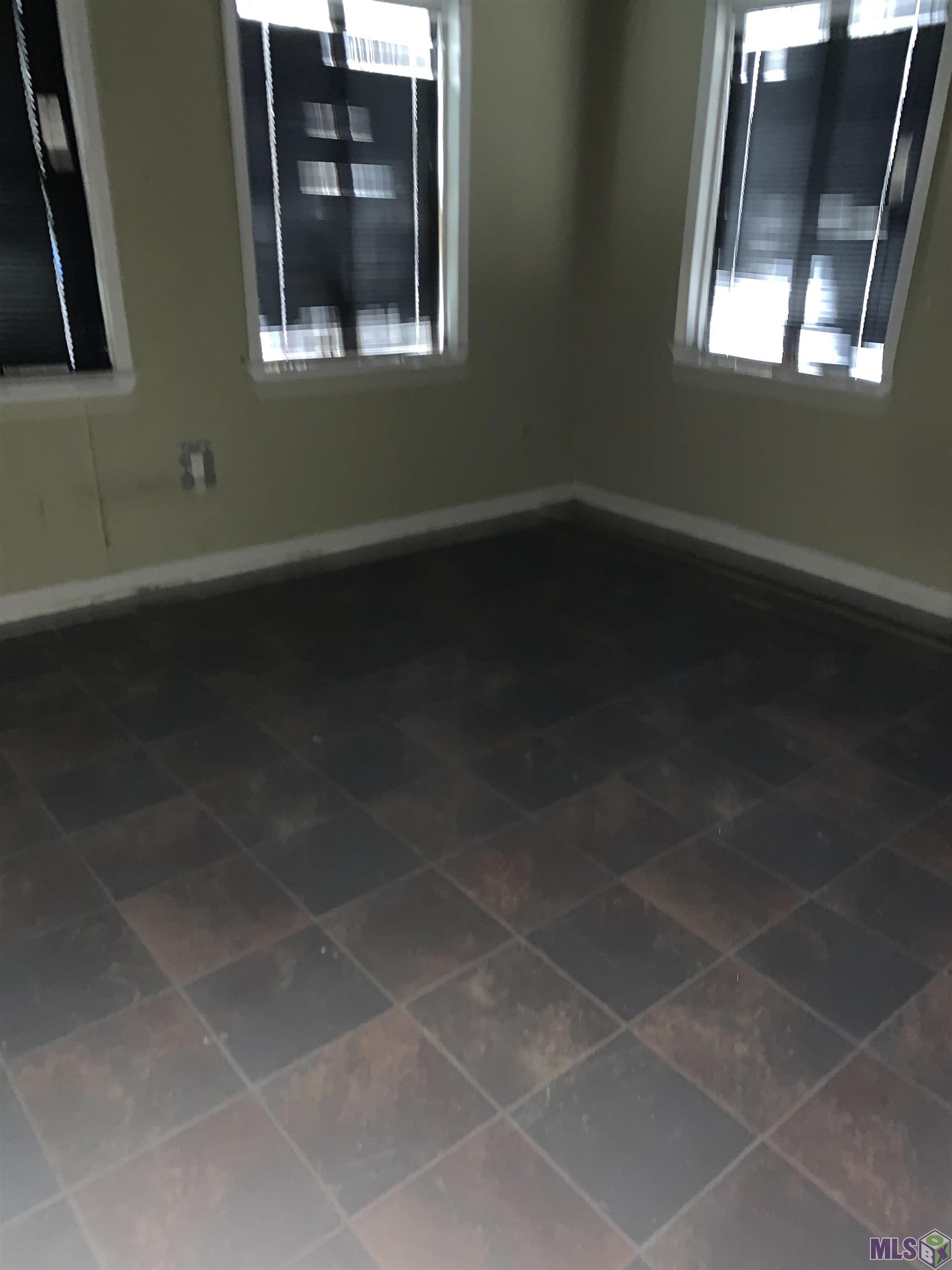 3211 Hollywood Street Baton Rouge, LA 70805 - Photo 4 of 16 upstair bedroom 2