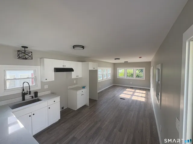 $129,900 | 69 Nancy Lane, Naugatuck, CT 06770