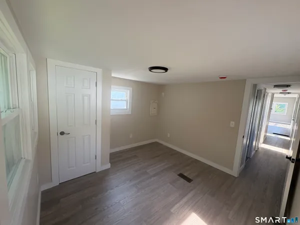 $138,900 | 69 Nancy Lane, Naugatuck, CT 06770