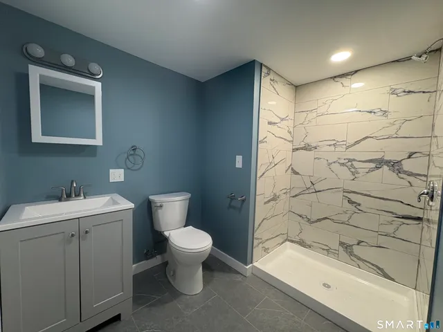 $129,900 | 69 Nancy Lane, Naugatuck, CT 06770