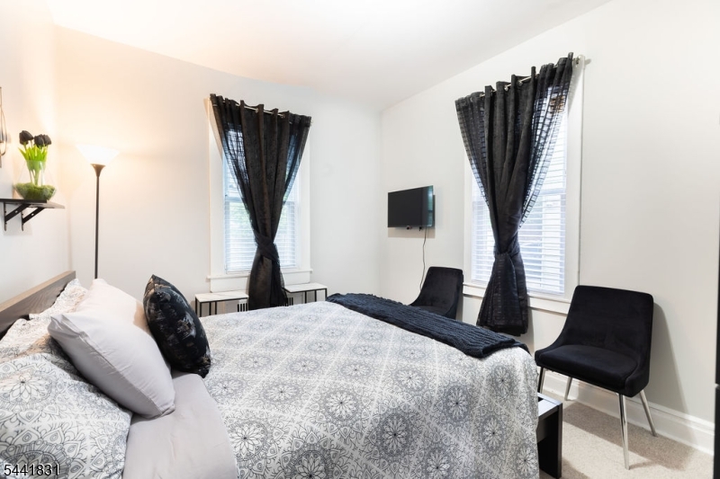 42 Harding Terrace Newark, NJ 07112 - Photo 12 of 16