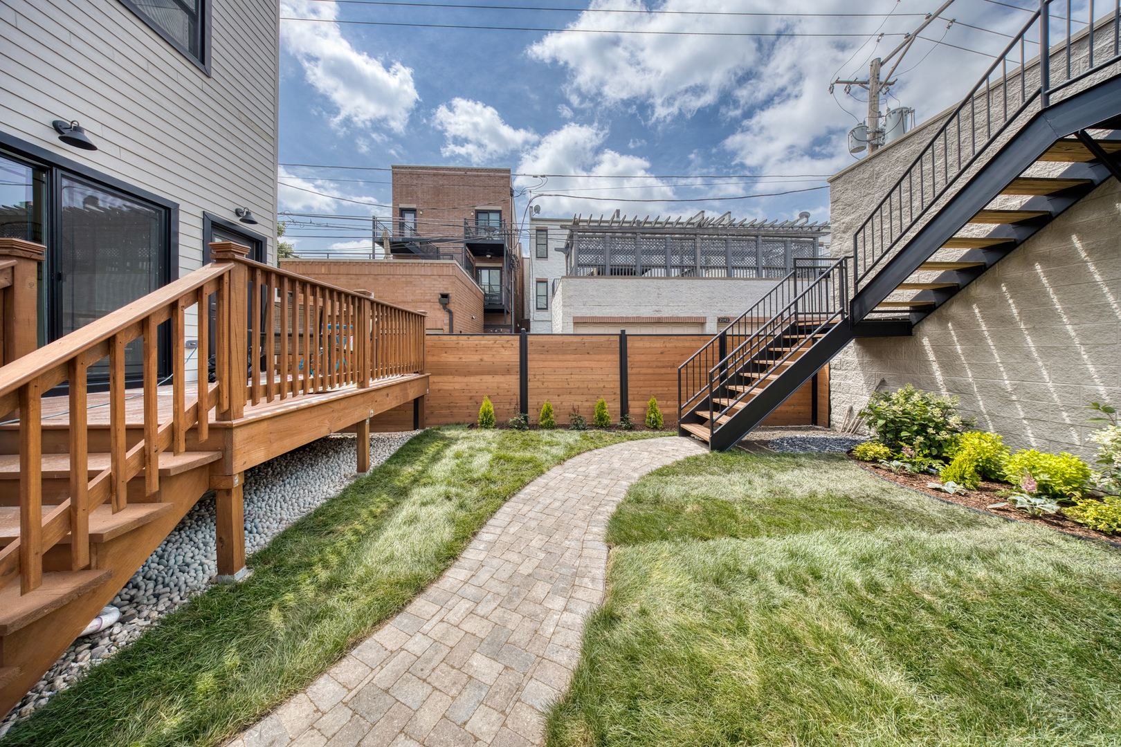 3414 North Hamilton Avenue Chicago, IL 60618 - Photo 42 of 45
